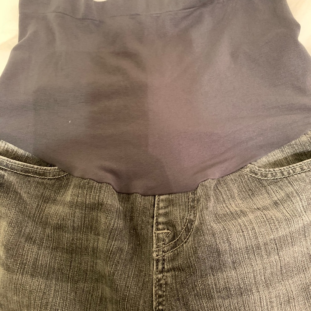 A pea in the pod maternity women’s jeans large 31